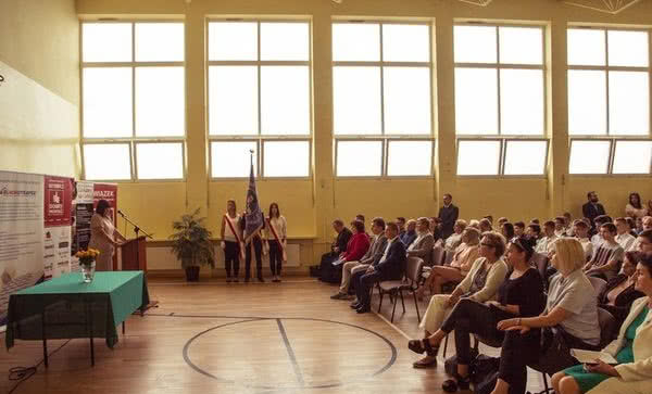 Hörmann wspiera uczniów szkół budowlanych